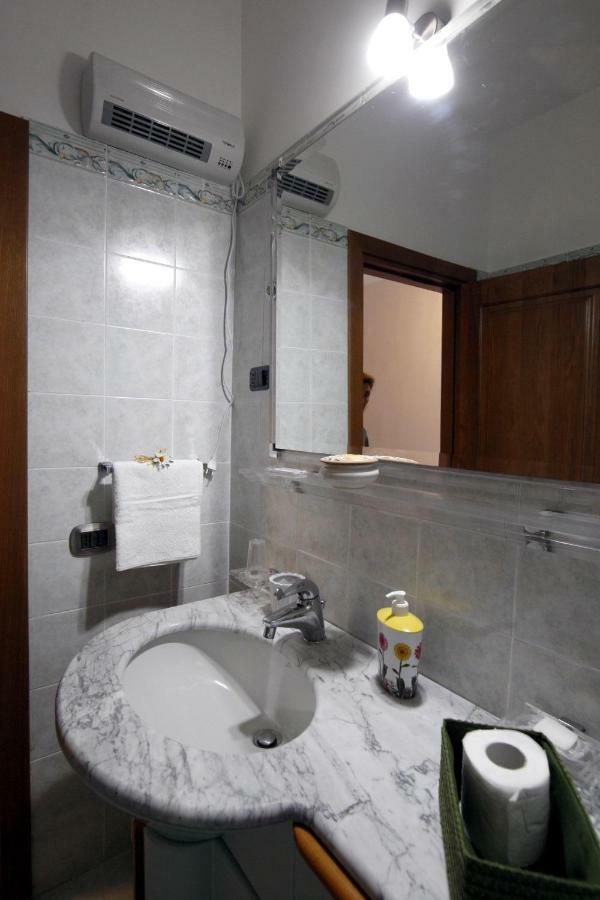 Residenza D'Epoca B&B Celeste 卡塞塔 外观 照片